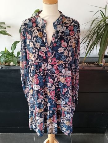 Jolie robe fleurie Made In Italy 