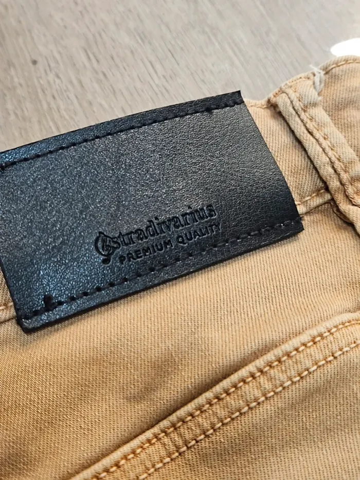 Pantalon Stradivarius 40 - photo numéro 3