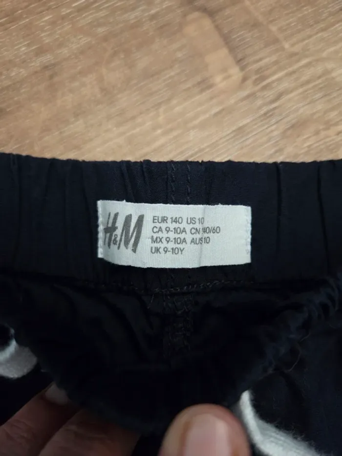 Bermuda léger H&M taille 10ans - photo numéro 2