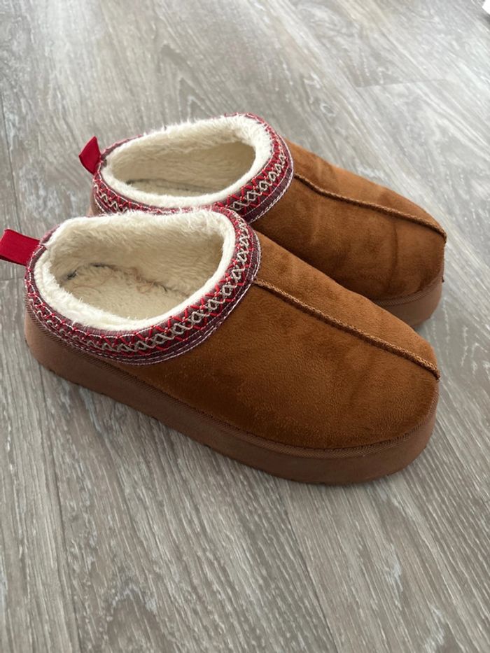 Mules en fourrure taille 40 - photo numéro 3