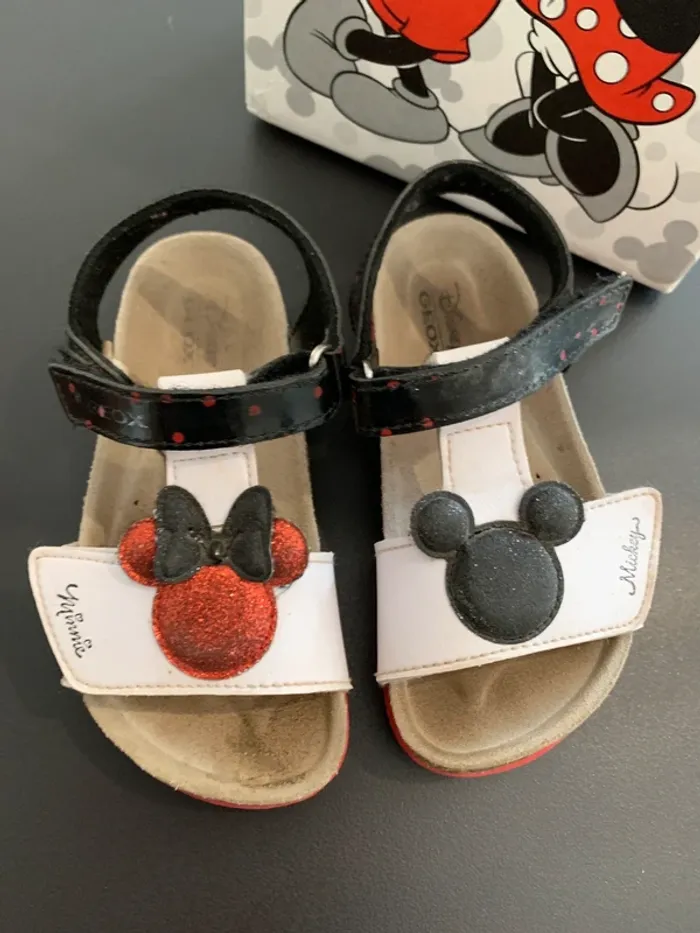 Sandales scratch Geox Disney Mickey Minnie taille 25 - photo numéro 2