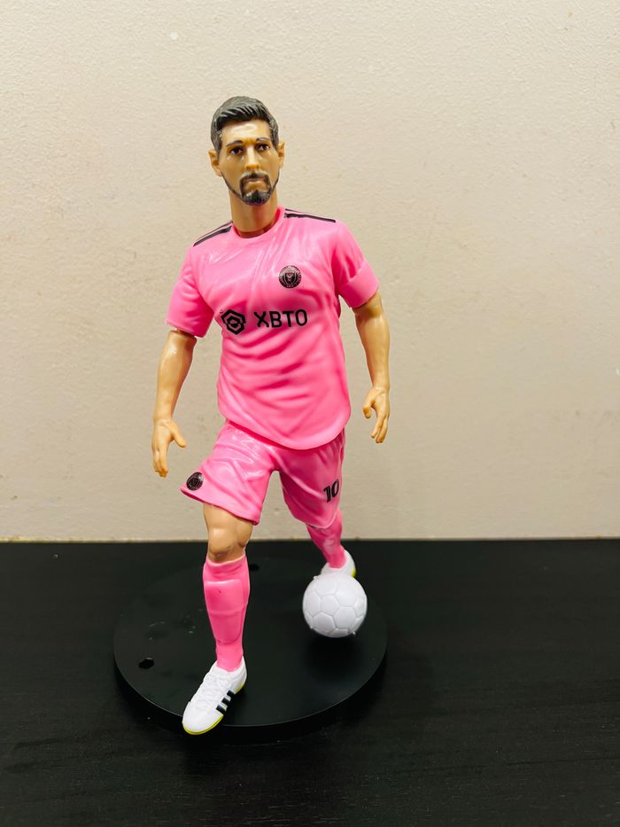 Figurine  Messi  18 cm