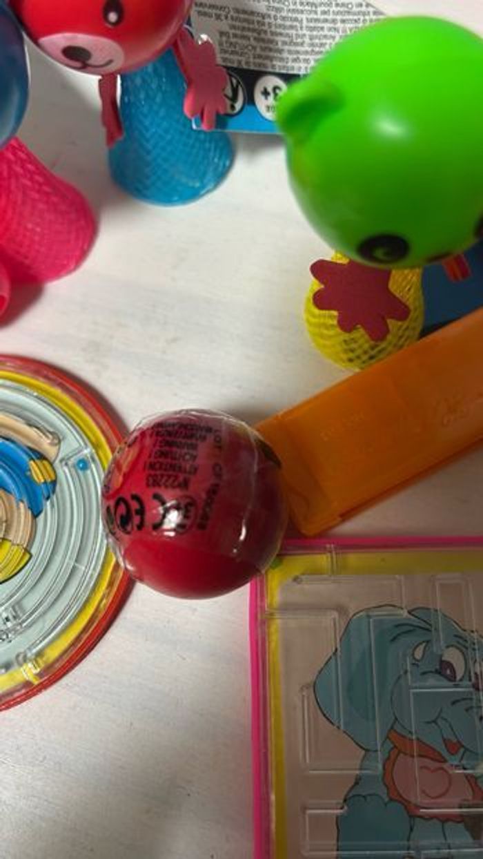 Lot gadgets anniversaires - photo numéro 6