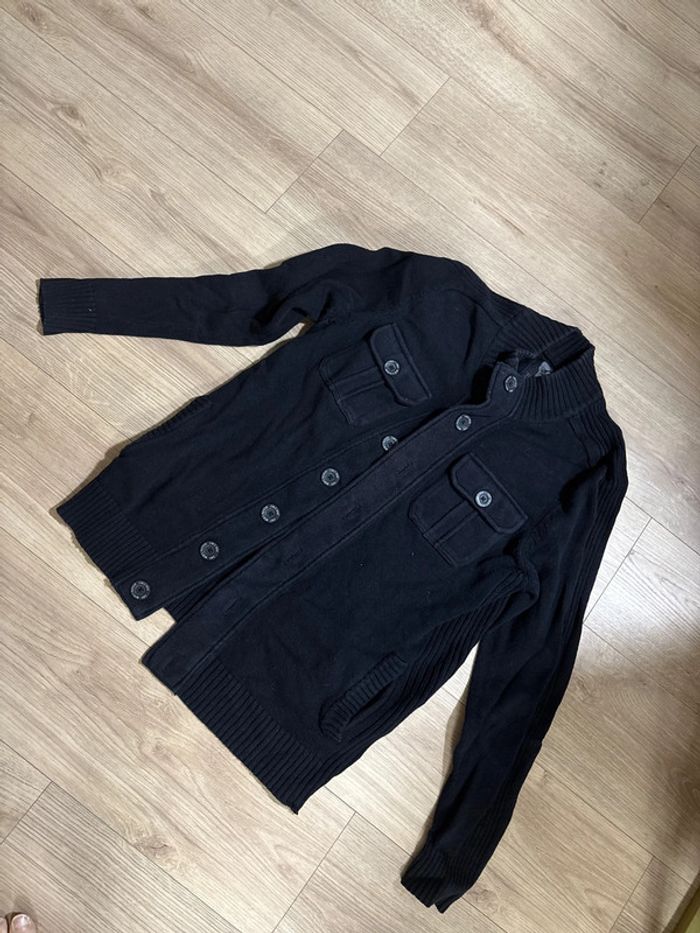 Pull à bouton