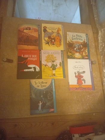 Lot de 7 livres les mercredis à lire happy meal Macdonald's
