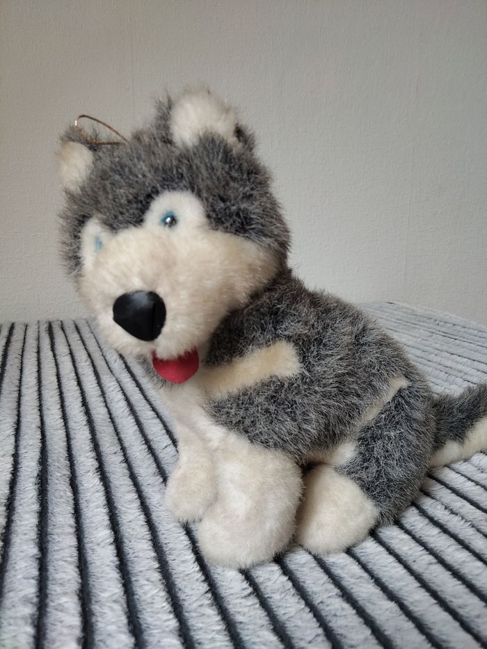 Peluche chien husky