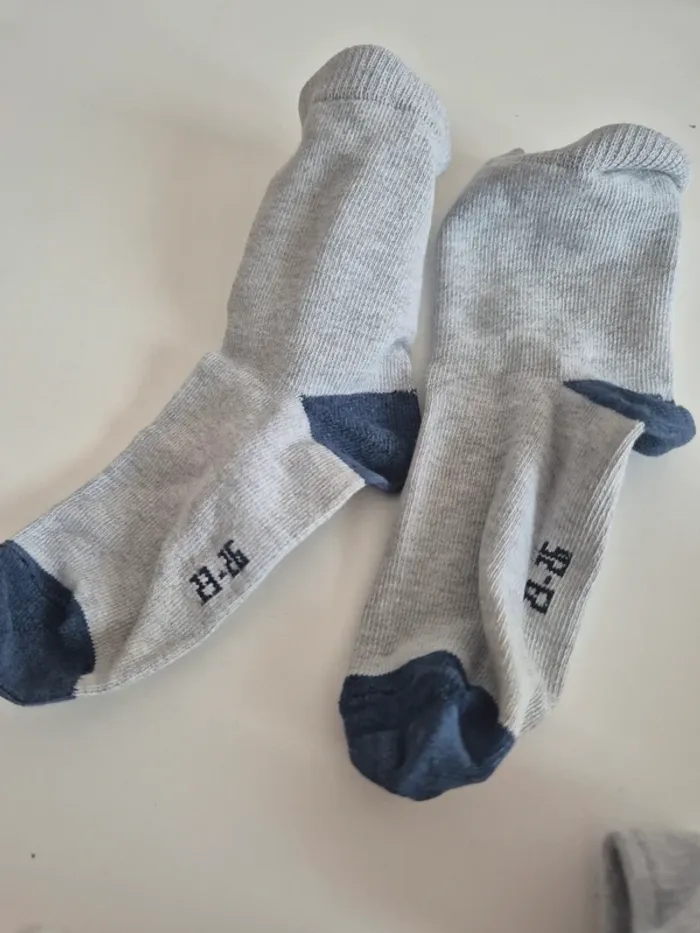 Lot De 14 paires de Chaussettes - Taille 23/26 - photo numéro 13