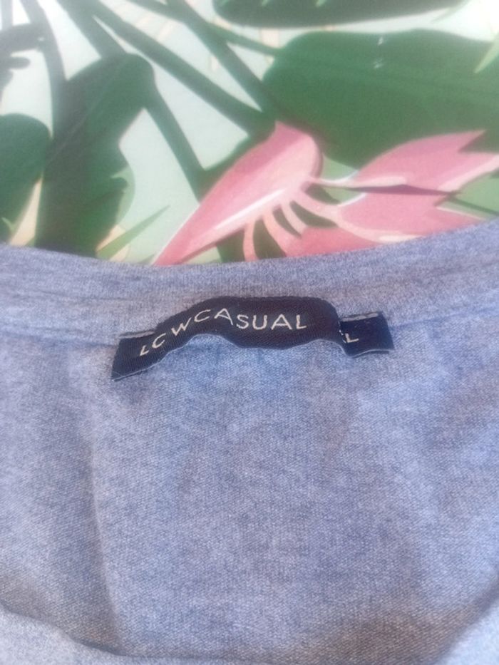 Tee shirt taille 42 - photo numéro 4
