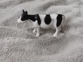 Figurine vache de 10cm