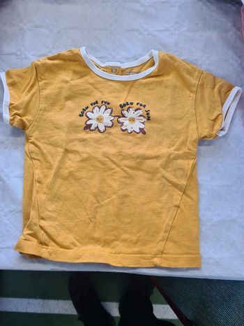 Tee-shirt manche courte taille 12 mois