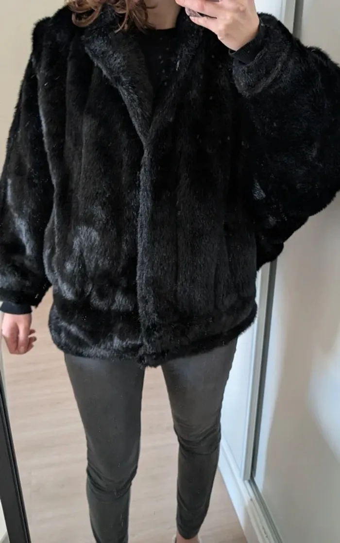 Manteau vintage en fourrure - photo numéro 18
