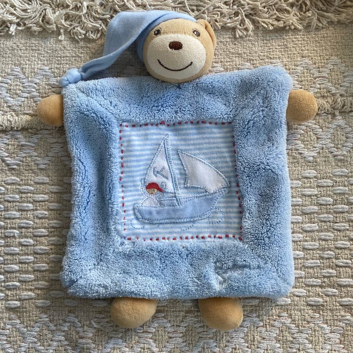 Doudou ours plat kaloo blue