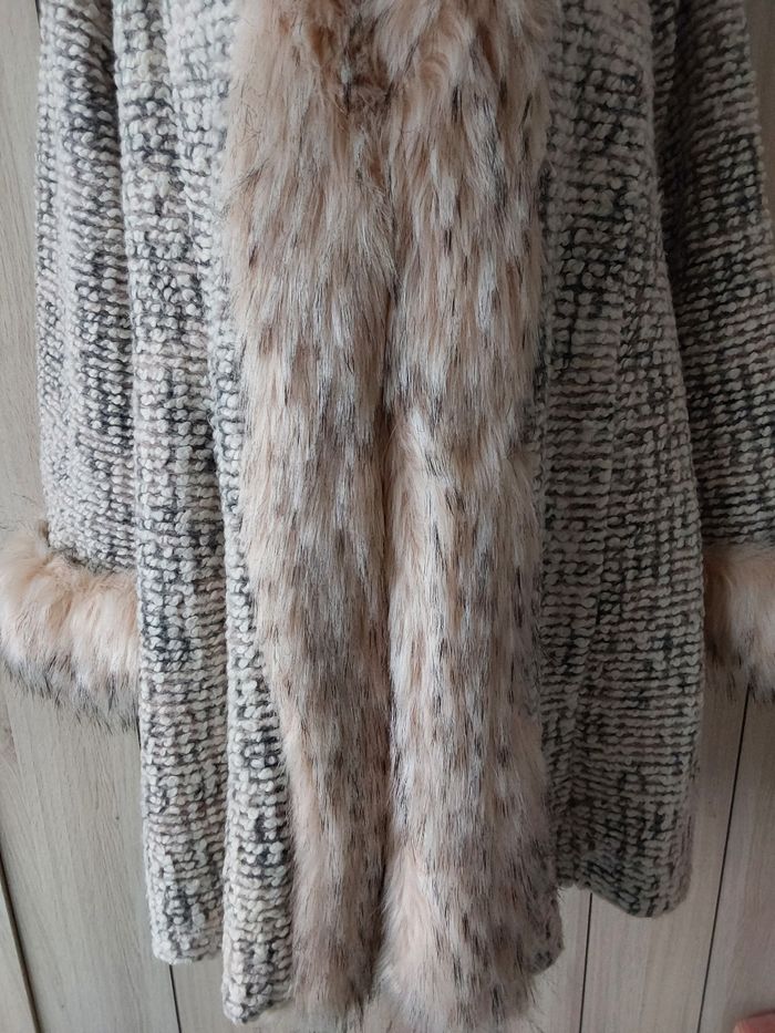 Manteau fausse fourrure - photo numéro 3