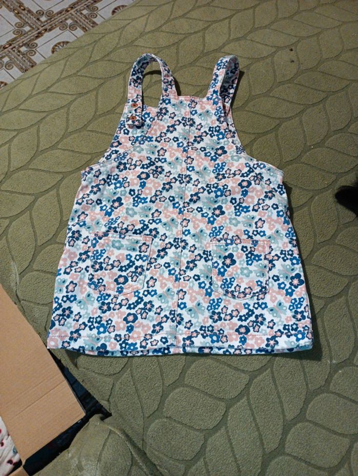 Robe salopette fleurie - photo numéro 5