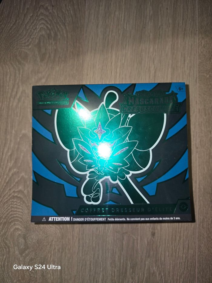 Pokemon etb coffret dresseur d'élite mascarade crépusculaire