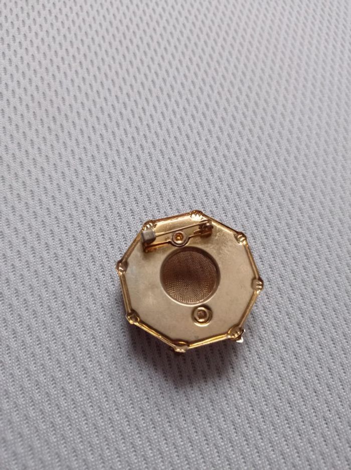 Broche forme chapeau - photo numéro 4