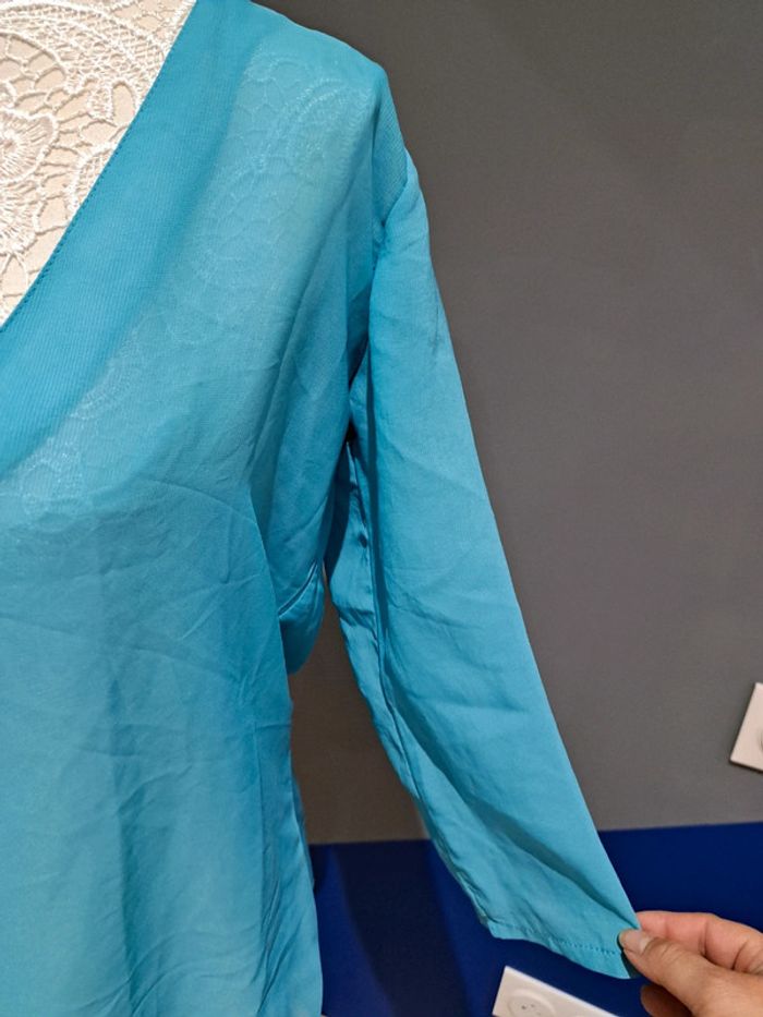 Tunique bleu transparent 3 suisses taille 38 peu être utilisé pour la plage - photo numéro 4