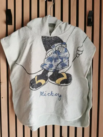 Cape de bain à capuche Mickey 6/36 mois