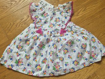 Jolie robe 6 mois Neuve du pareil au même