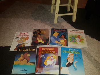 Lot livres disney années 90