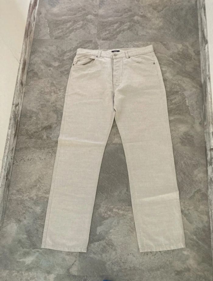 Pantalon marque Burton taille 46 en très bon état