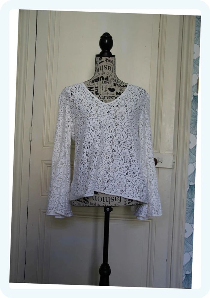 Blouse Zara dentelle blanche L - photo numéro 2