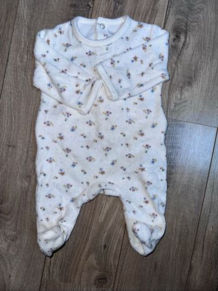 Lot pyjamas taille 1 mois - photo numéro 4