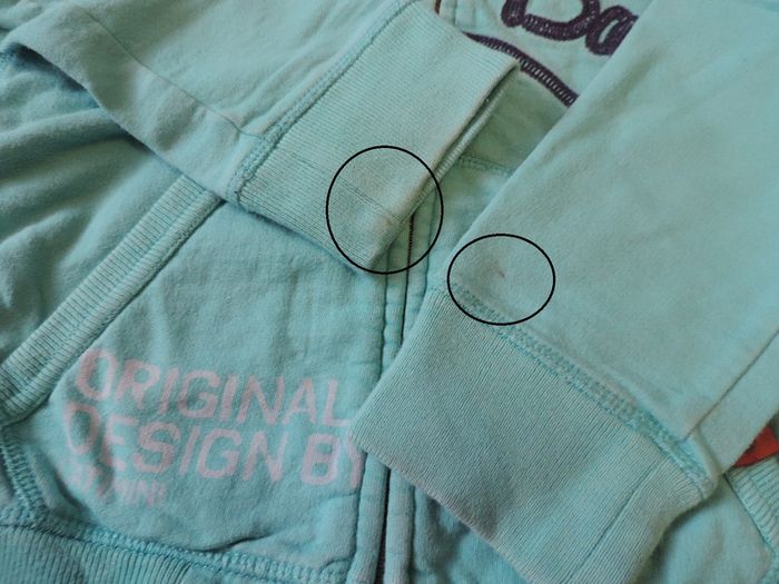 gilet catimini taille 6 ans ATTENTion voir photo taches - photo numéro 2