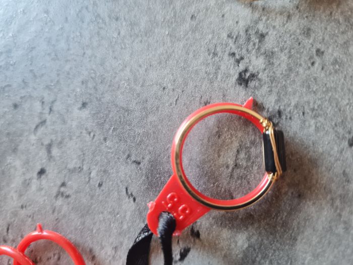 Bagues fantaisies dorée avec pierre noire - photo numéro 2