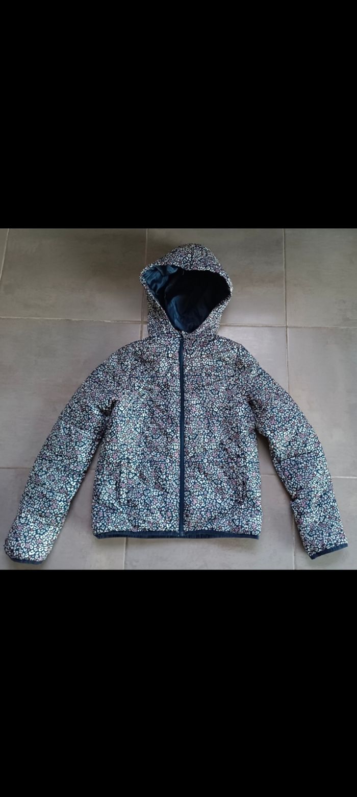 Doudoune légère motif fleuri en 166 cm 14-15 ans
