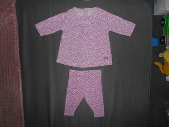 Ensemble, taille: 1 mois (Kitchoun)