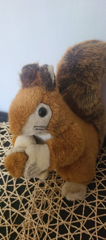 peluche écureuil