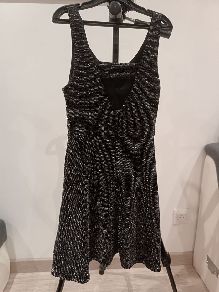 Belle robe  taille xxs paillettes Liberto - photo numéro 6