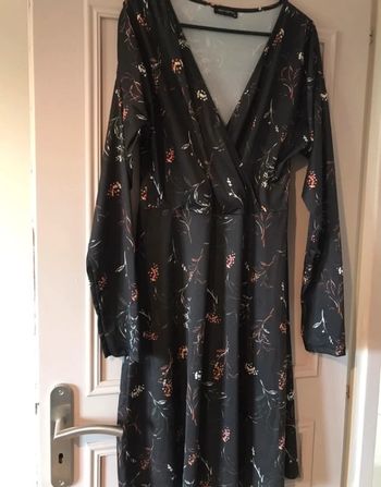 Robe new laviva neuve taille 40