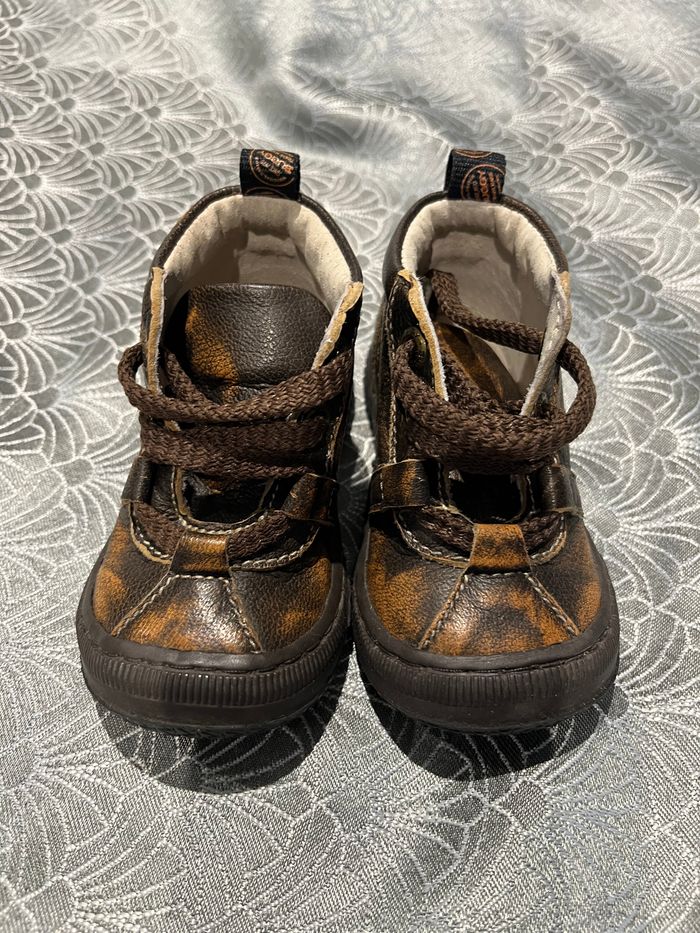 Bottines à lacets P.19 - photo numéro 3