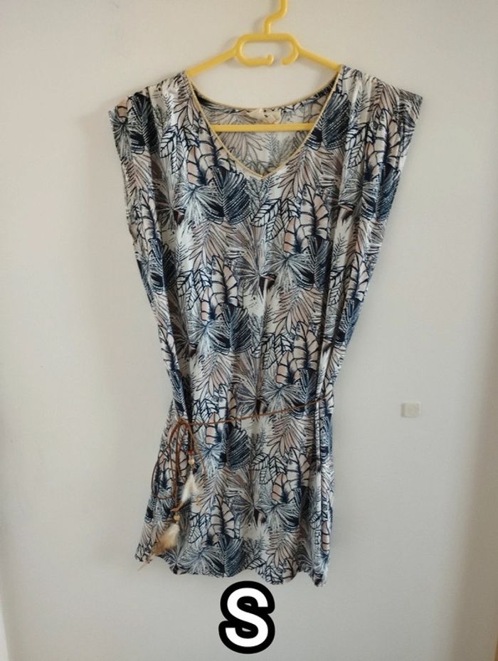 Robe courte/Tunique très légère S