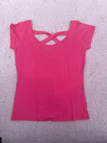T shirt rose ajouré au dos