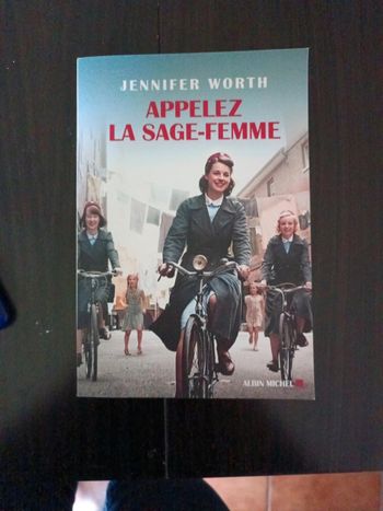 Livre Appelez la sage femme