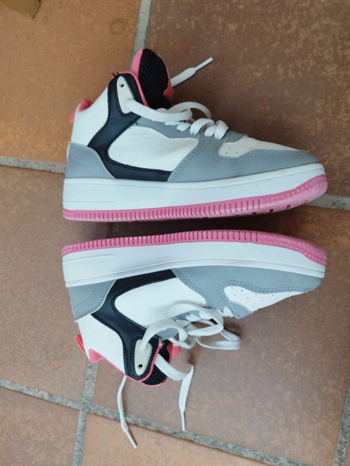 Chaussures taille 35 - photo numéro 3