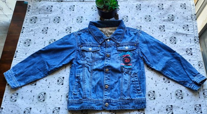 Veste en jean taille 3/4 ans
