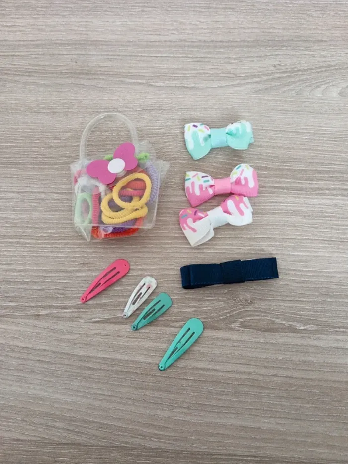 Lot de barrettes et élastiques