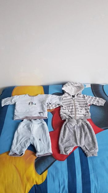 Lot de 2 ensembles garçon taille 1 mois