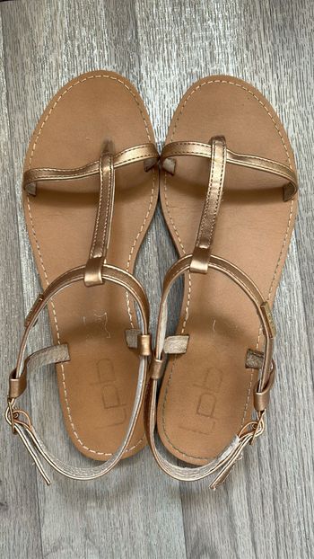Sandales les petites bombes