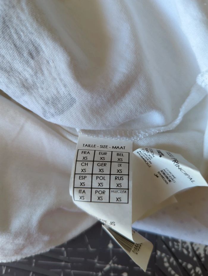 Tee shirt Neuf - photo numéro 3