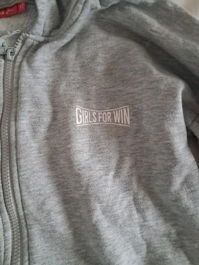 Gilet gris - photo numéro 3