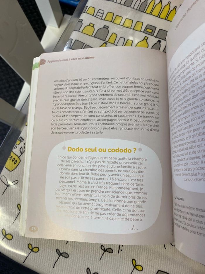 Livre : Montessori de la naissance à 3 ans - photo numéro 3