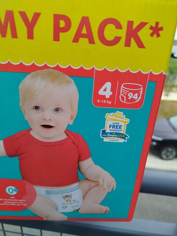 Couche Pampers taille 4 pants