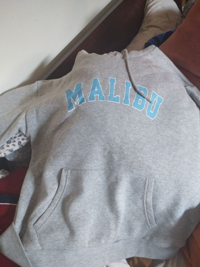 Sweat à capuche fille ou garçon