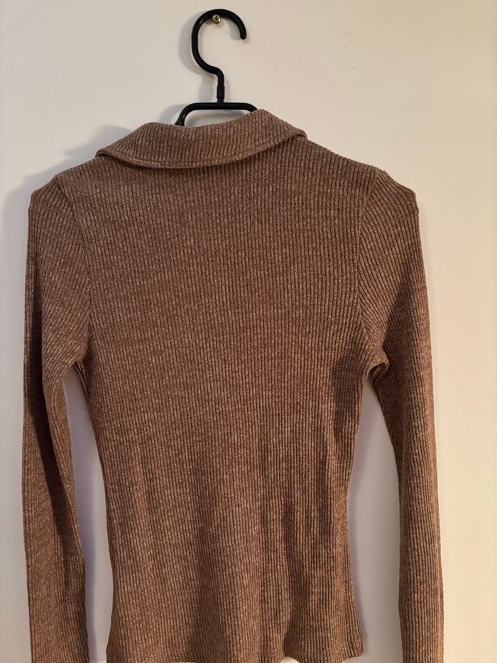 Petit pull col V - photo numéro 2