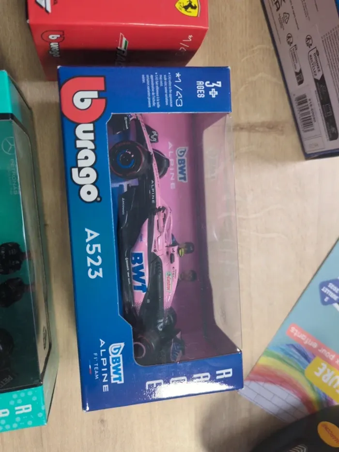 Lot de 5 voitures burago formule 1 1/43 - photo numéro 6